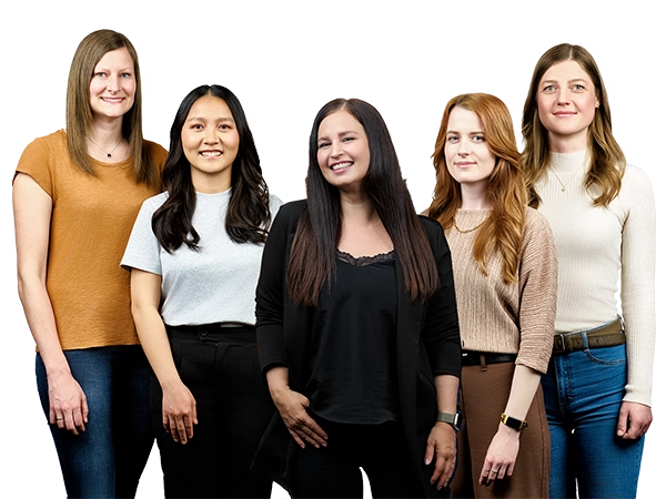 MID GmbH Marketing Teambild | Sabrina Behr. Tuyet Than, Mariella Fischer, Verena Rißmann, Constanze Dambach (v.l.n.r.)