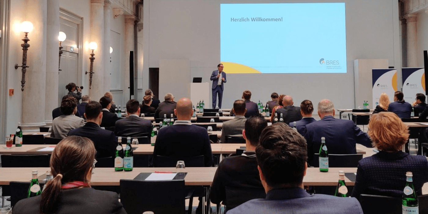 Header MID GmbH: Fachvortrag Berliner RE Symposium